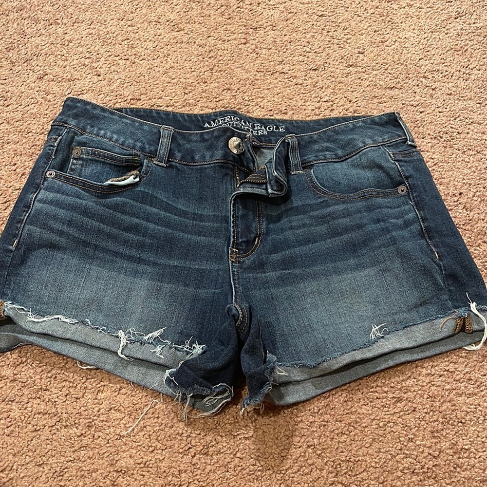 AE shorts